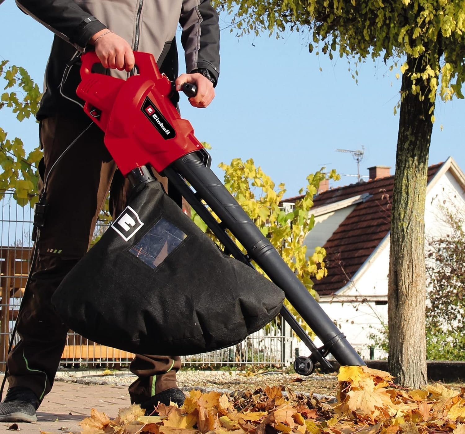 Read more about the article Einhell GC-EL 3024 E – El Mejor Aspirador de Hojas que Transformará tu Jardín